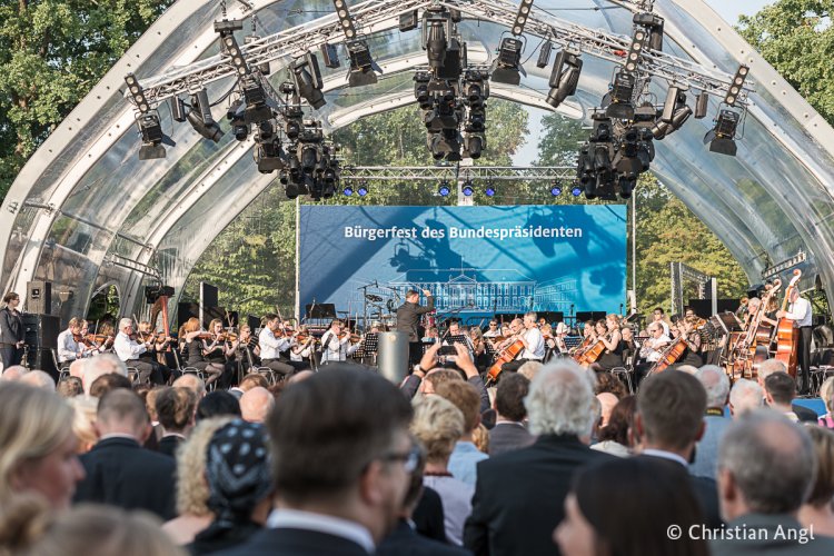Am 9. September findet das Bürgerfest im Park von Schloss Bellevue in Berlin statt.
