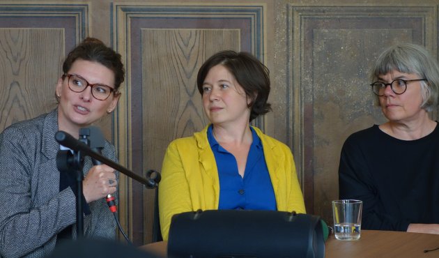 Judith Poznan, Nathalie Frank und Birgit Weyhe bei der "Elefantenrunde"