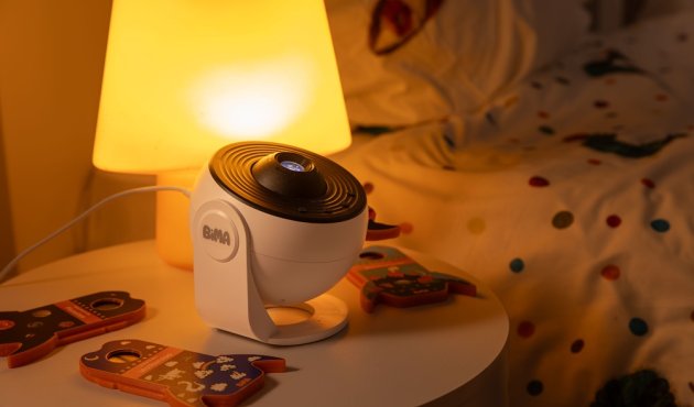 Projektion an die Decke eines Kinderzimmers