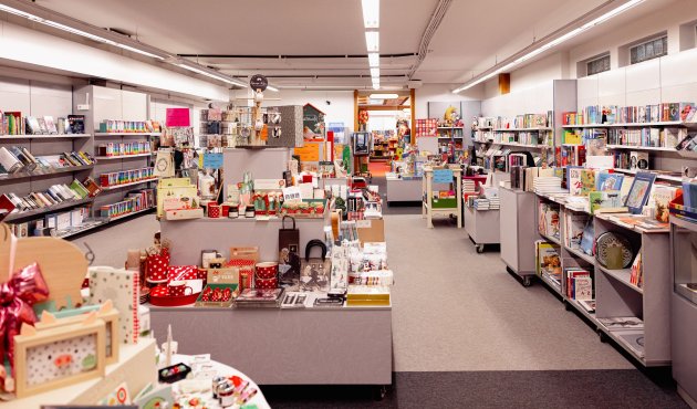 Blick in die Buchhandlung