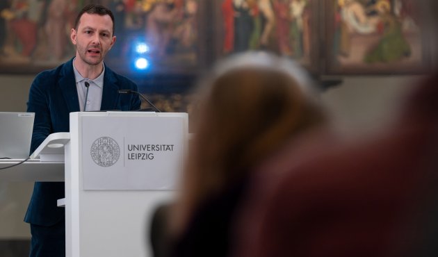 Vorsteher Guggolz am Rednerpult