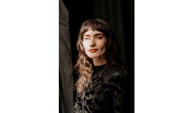 Porträtfoto von Lara Rüter