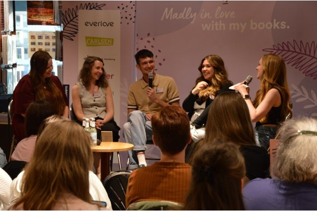 Festival-Lesung inklusive Talk mit Colin Hadler, Julia Kuhn, Gabriella Santos de Lima und Carina Schnell, moderiert von Anabelle Stehl