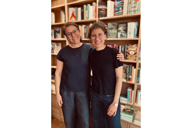 Inhaberinnen der Buchhandlung Fanny liest: Melanie Hartmann (links) und Angelika Stemp