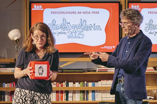 Tanja Eger mit dem Wurfmikrofon
