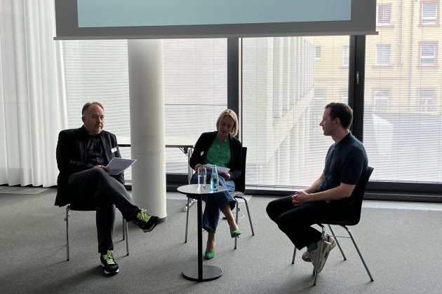 Die Talkrunde (v.l.): Michael Zirn, Nicole Schindler und Sebastian Guggolz