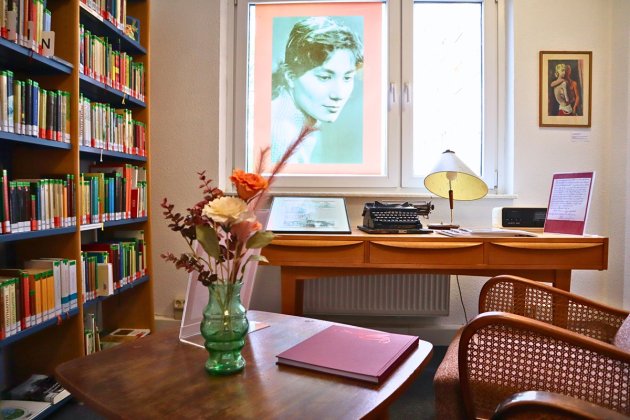 Kabinett in der Brigitte-Reimann-Stadtbibliothek in Hoyerswerda