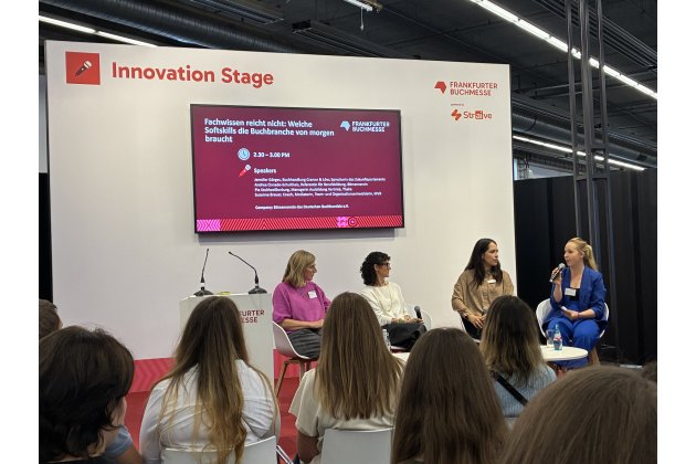 v. l. n. r.: Pia Stuhlweißenburg, Susanne Breuer, Andrea Cisnado Schultheis und Jennifer Görges