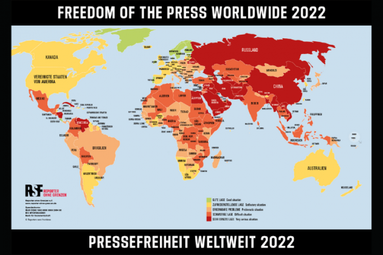 Karte mit 180 Ländern zum Stand der Pressefreiheit mit Ampelsystem. Die Karte ist vor allem gelb, orange und rot