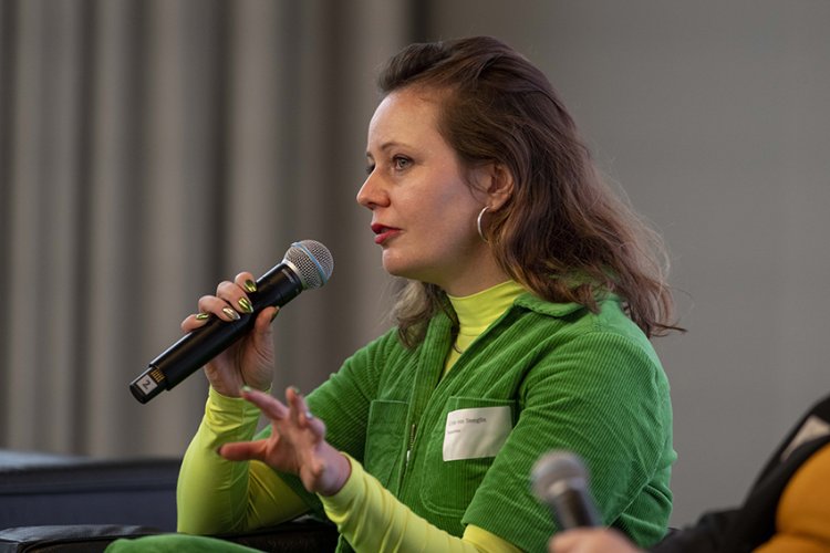 Emily Modick folgt auf Ulrike von Stenglin