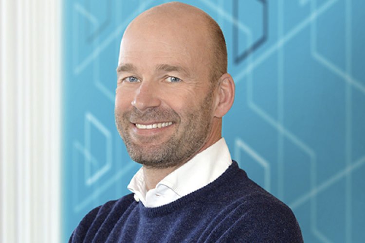 Porträt Frank Vrancken Peeters lächelnd