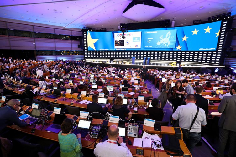 Blick in den Plenarsaal des Europäischen Parlaments in Brüssel 