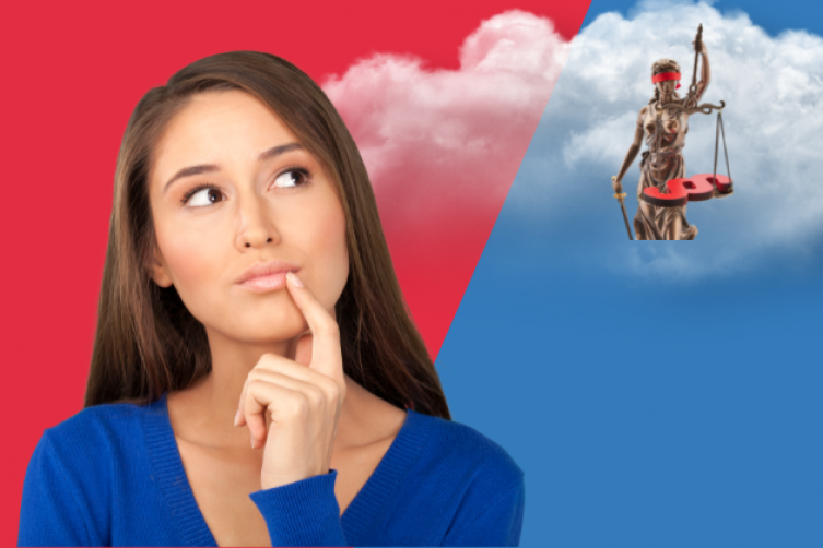 Eine Frau mit Denkblase vor rot-blaumen Hintergrund. In der Gedankenwolke schwebt Justitia mit verbundenen Augen und einem Paragraph statt einer Waage in der Hand